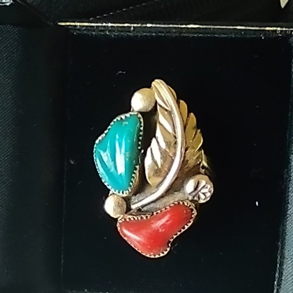 Ben Eustace Sterling Silver Carved Turquoise, Coral Floral Leaf Ring Size: 6 - Picture 2 of 10